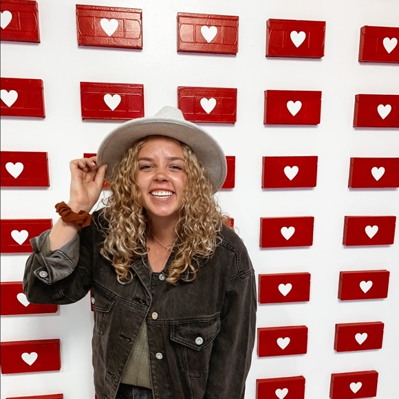 Meet your Posher, Karter - Picture 1 of 4